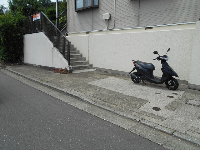 22/22 駐車場