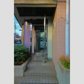 4/4 エントランス