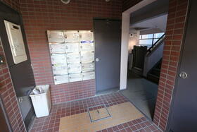 14/14 エントランス