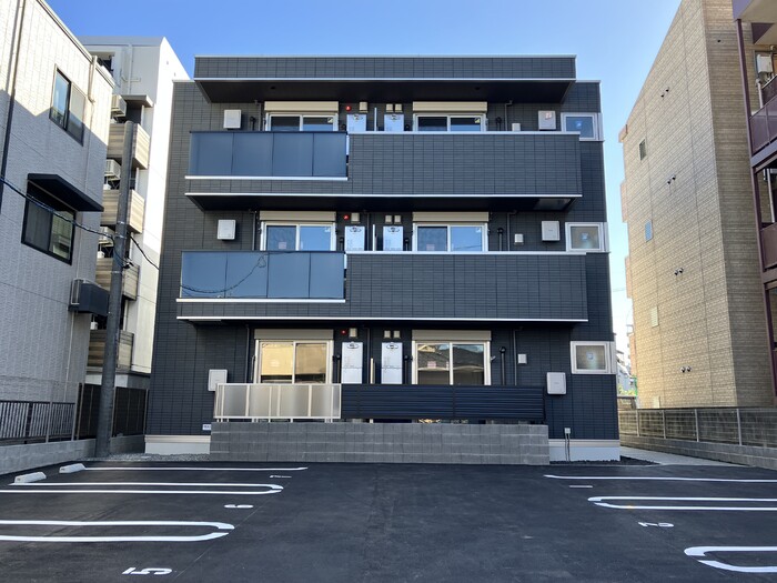 D-ROOM南福岡　(南八幡町二丁目)の外観