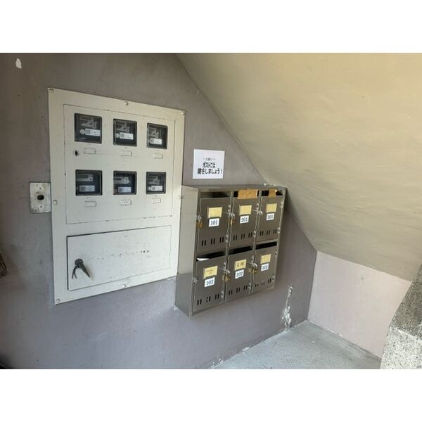 3/7 エントランス