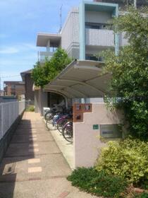 15/16 エントランス