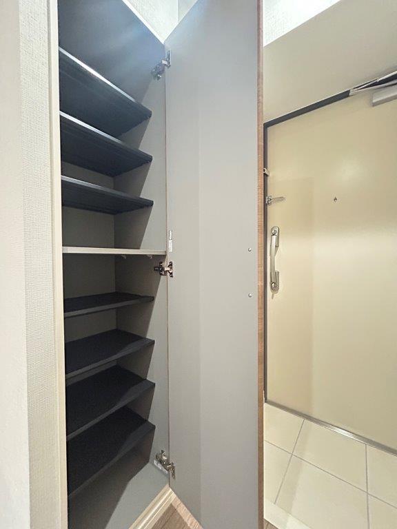 16/27 エントランス