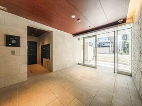 2/3 エントランス