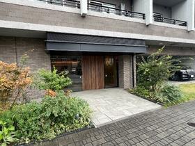 13/13 エントランス