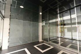 15/16 エントランス