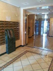 16/16 エントランス