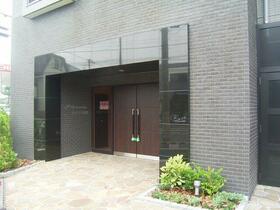 15/15 エントランス