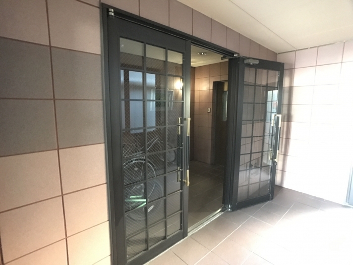 19/21 エントランス