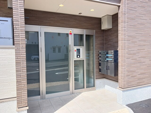 14/21 エントランス