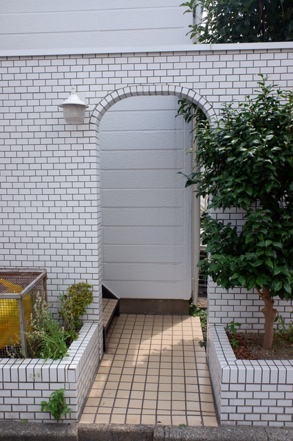 25/28 エントランス