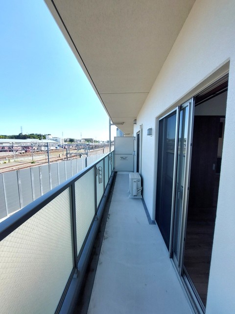 13/23 バルコニー