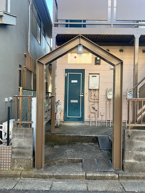 20/20 エントランス