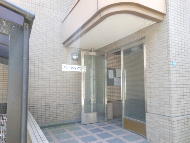 22/25 エントランス