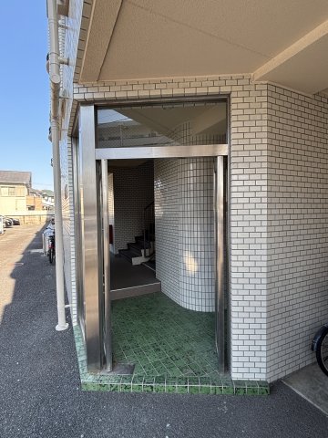 22/24 エントランス