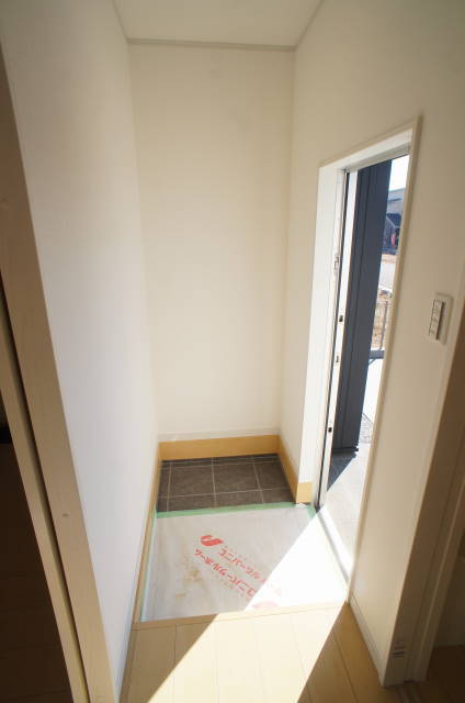 16/29 玄関