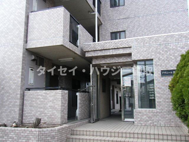 2/4 エントランス