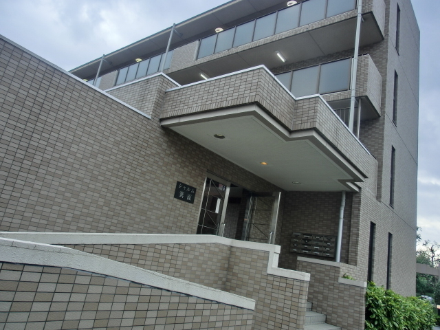 21/24 エントランス