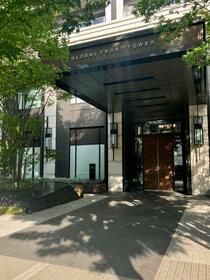 16/16 エントランス