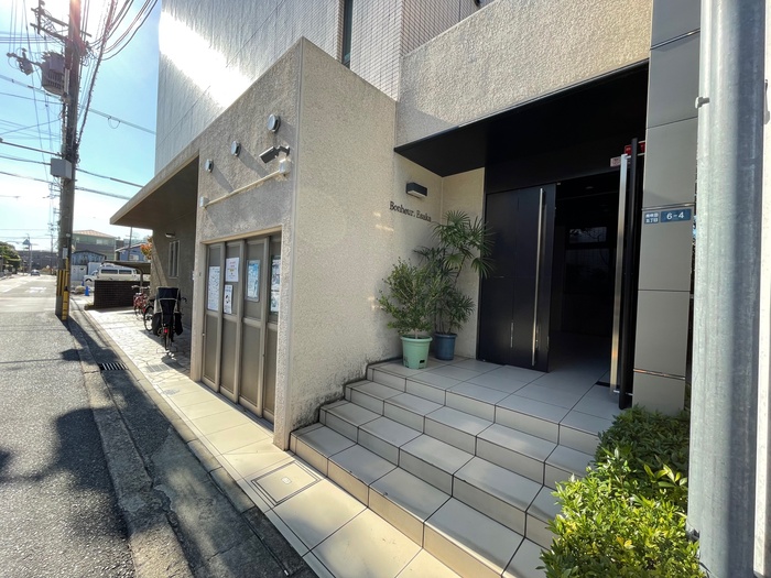 15/25 エントランス