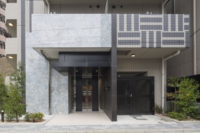 3/3 エントランス