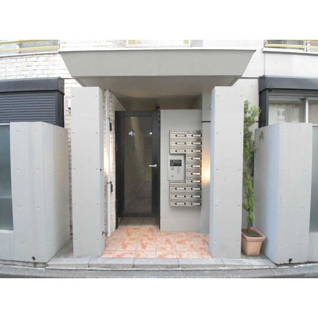 2/10 エントランス