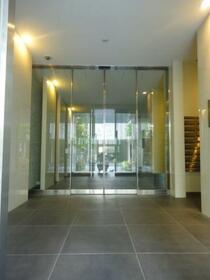 2/3 エントランス