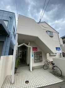 16/16 エントランス