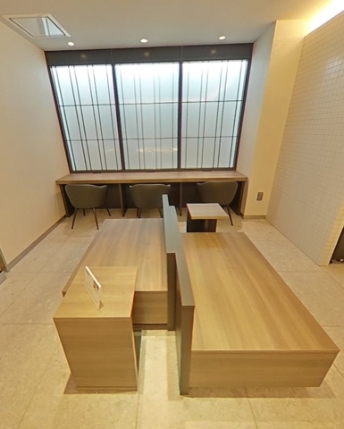 19/21 エントランス