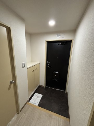 13/29 玄関
