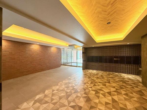 2/5 エントランス