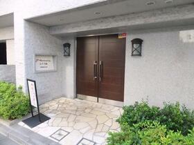 8/8 エントランス