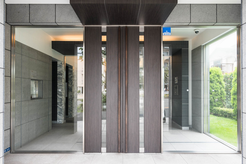 13/19 エントランス