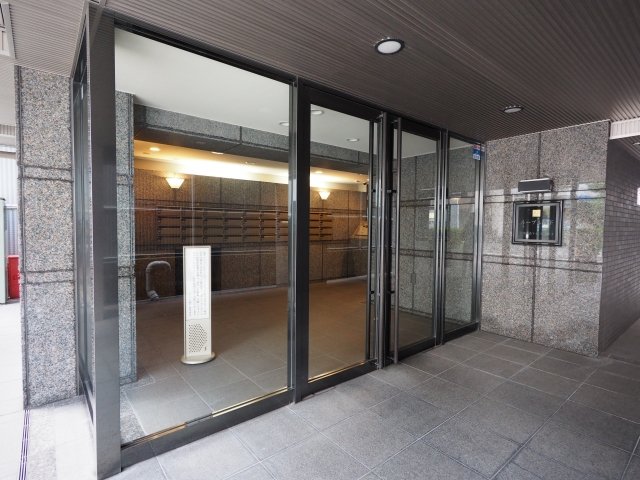 4/5 エントランス