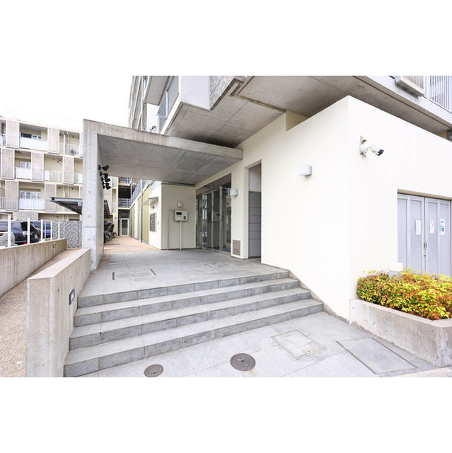 21/24 エントランス