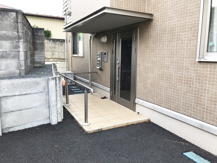 19/28 エントランス