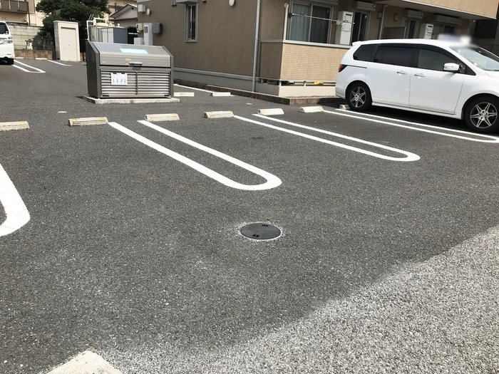 20/28 駐車場