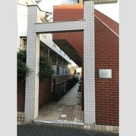 2/2 エントランス