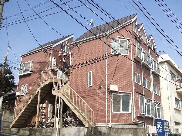 20/26 エントランス