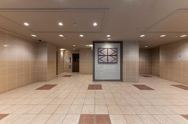 18/24 エントランス