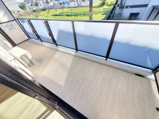 17/28 バルコニー