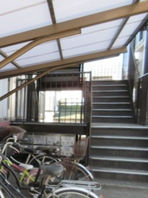 24/26 エントランス