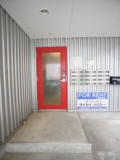 2/4 エントランス