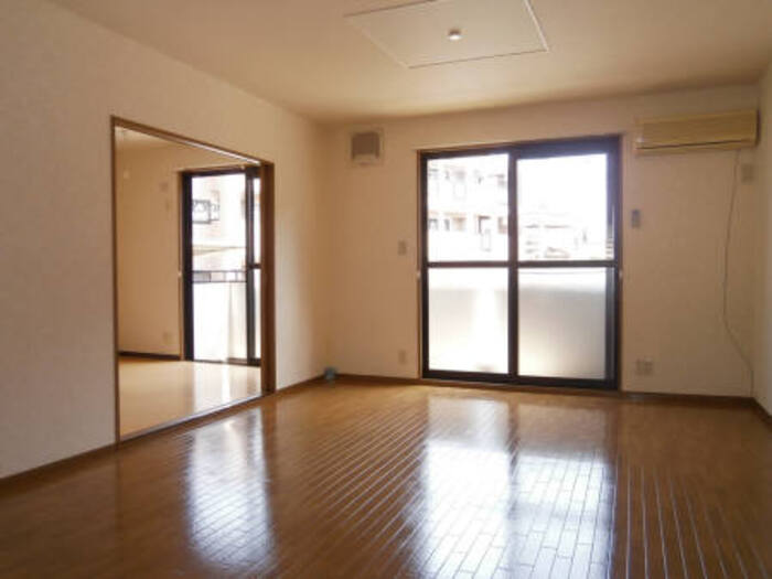 3/7 リビング/ダイニング