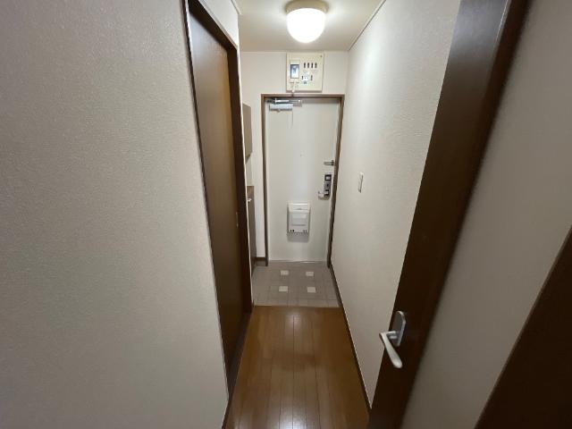 13/23 玄関