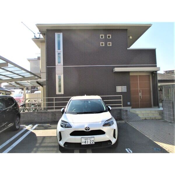 14/23 エントランス