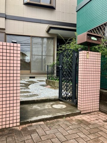 18/19 エントランス