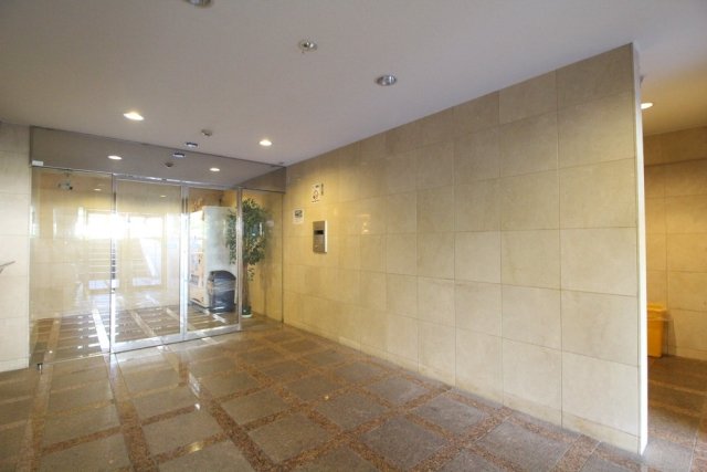 20/25 エントランス