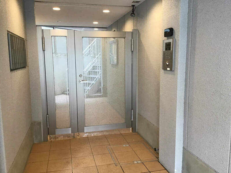 21/21 エントランス