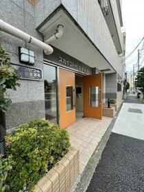 16/16 エントランス